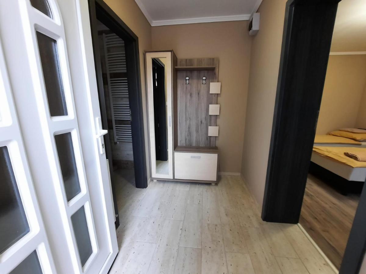 Borostyan Panzio Bed & Breakfast Debrecen Exterior photo