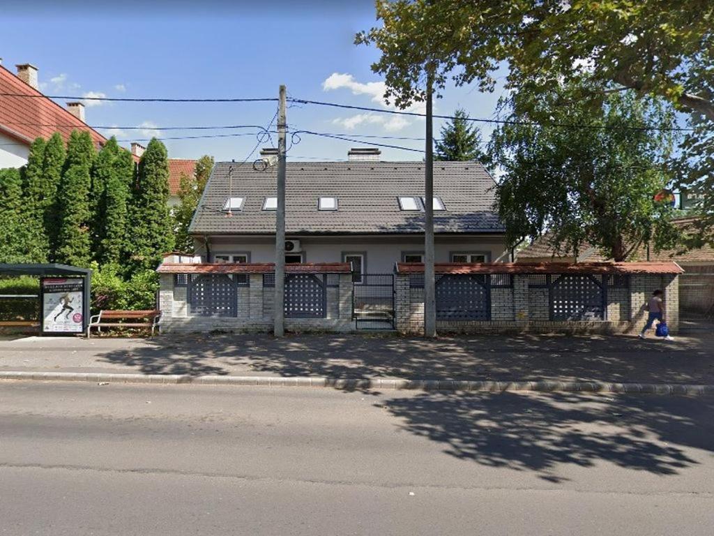 Borostyan Panzio Bed & Breakfast Debrecen Exterior photo