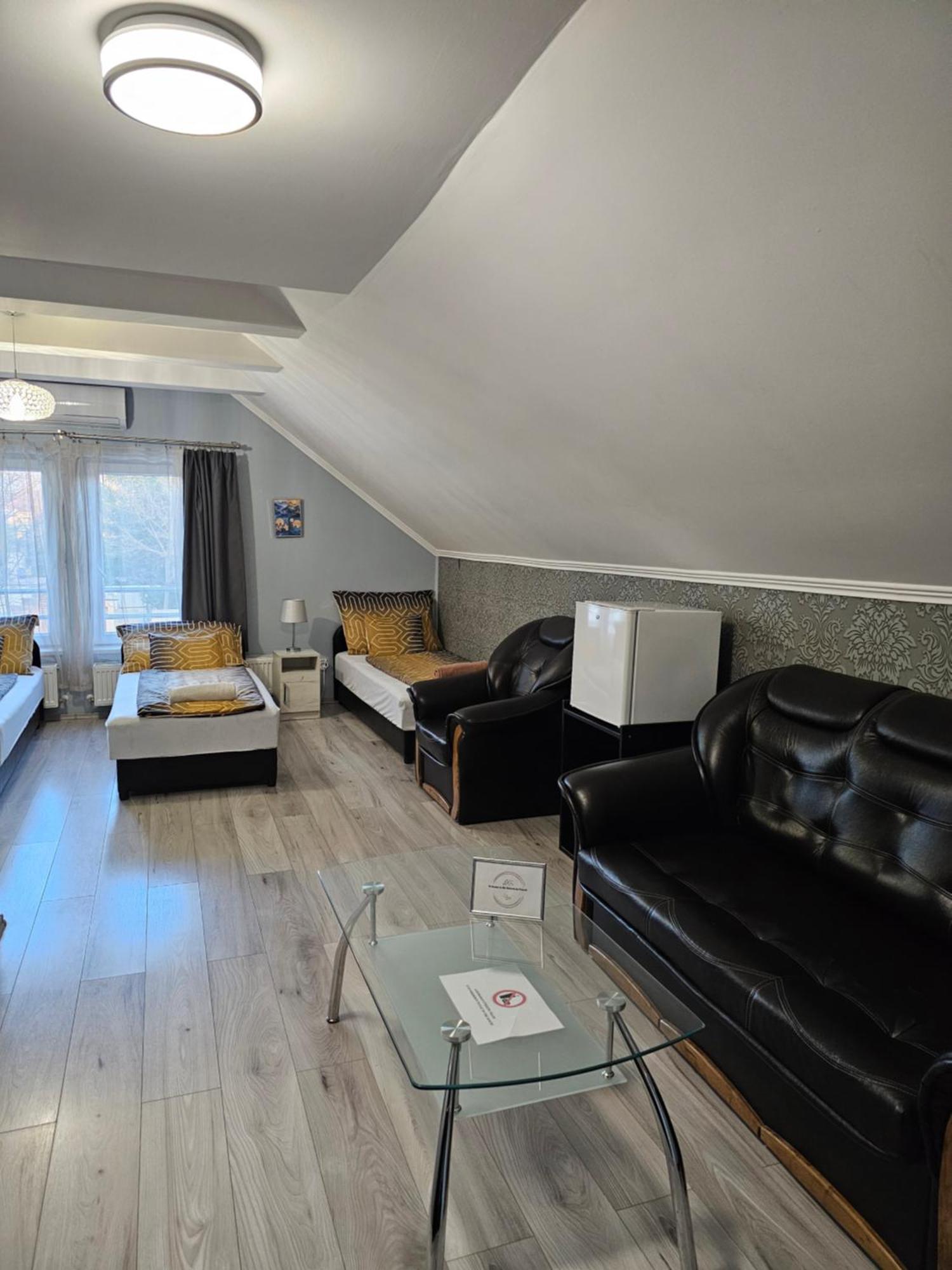 Borostyan Panzio Bed & Breakfast Debrecen Exterior photo